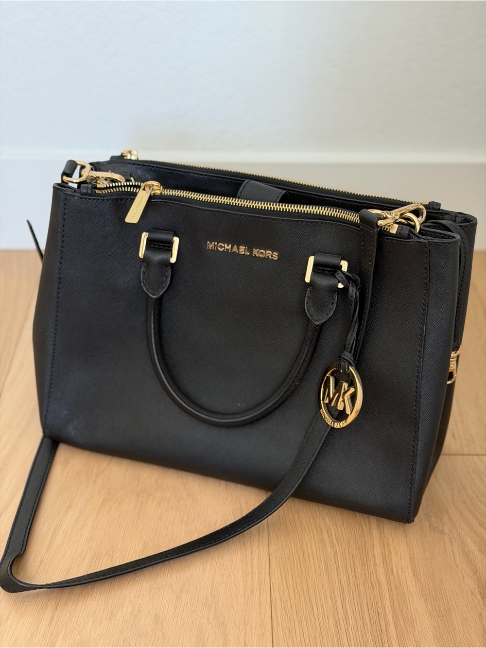 Michael Kors Black Saffiano Leather Satchel Crossbody Bag Gold Hardware